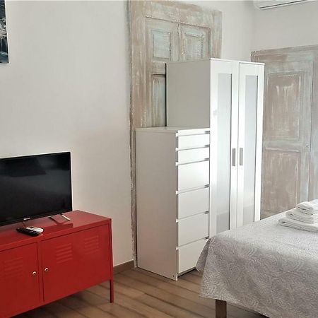 Bari Central Studio - Bari Centro Εξωτερικό φωτογραφία